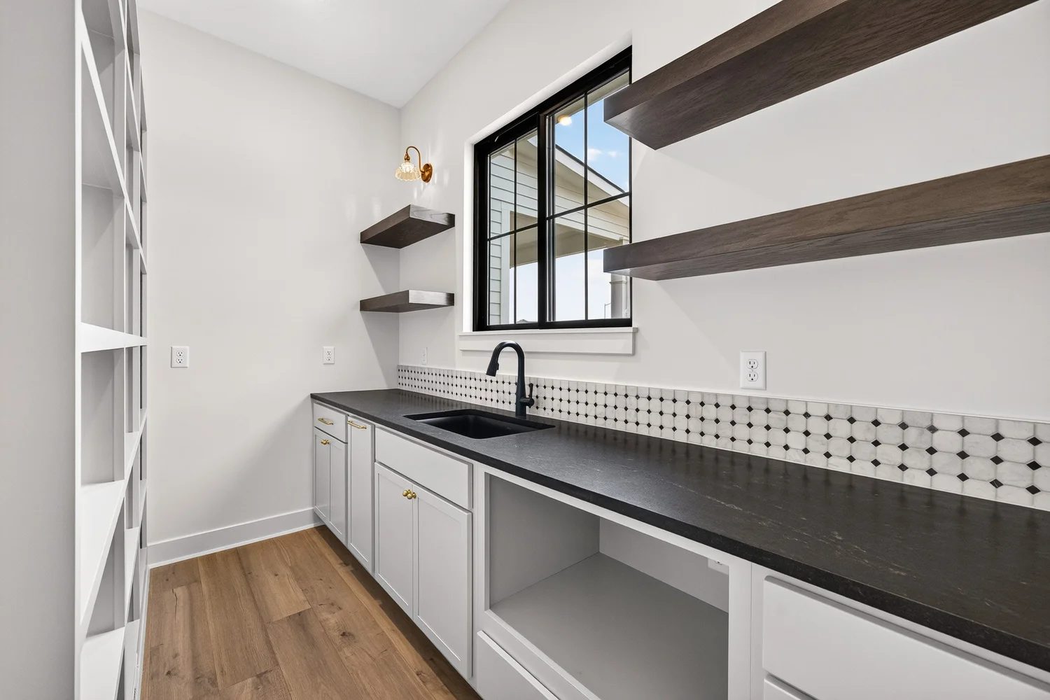 2818 E Kay St · A&E Home Builders — model home photo 30