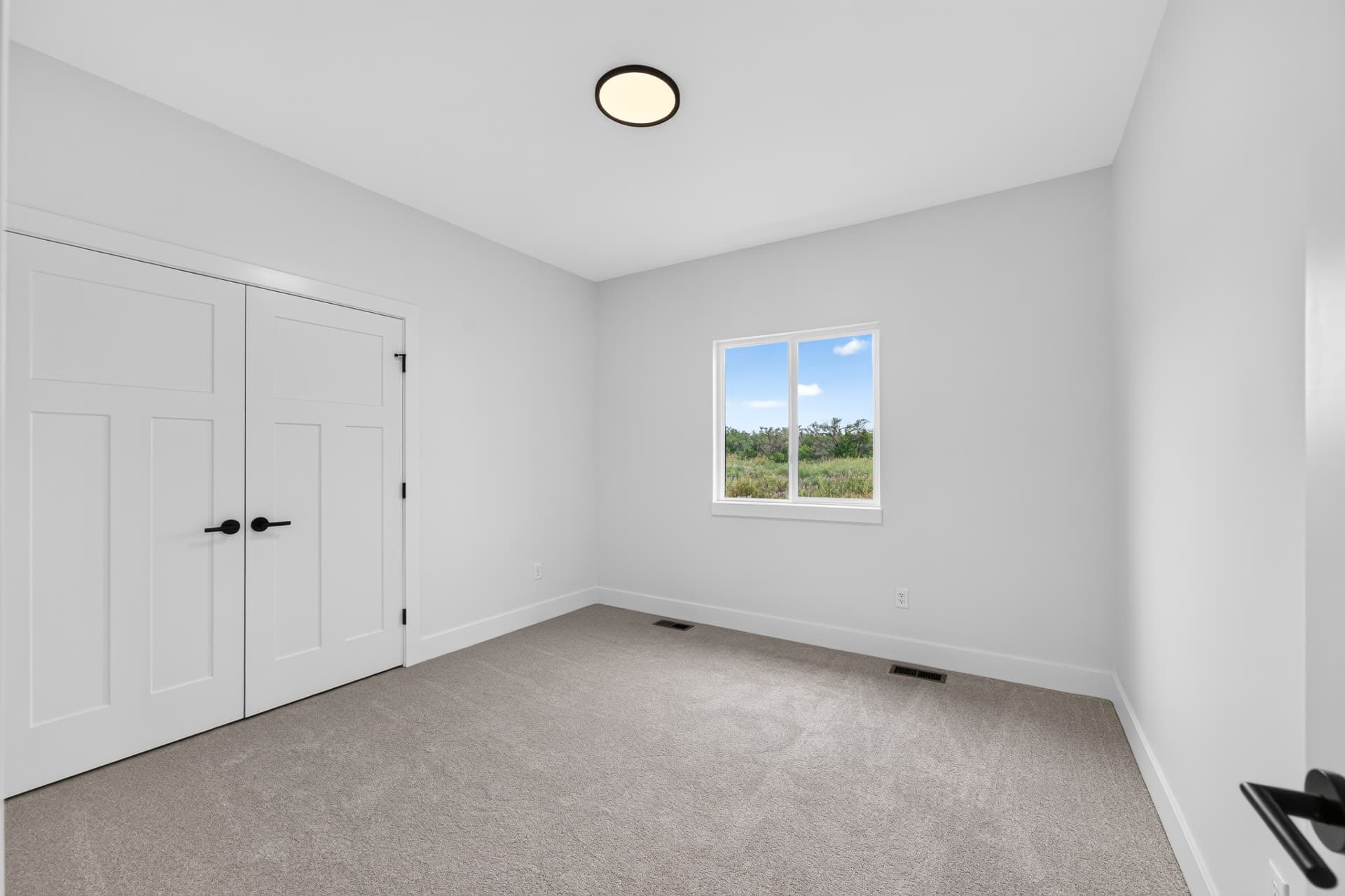 2812 E Kay St · M&M Construction — model home photo 28