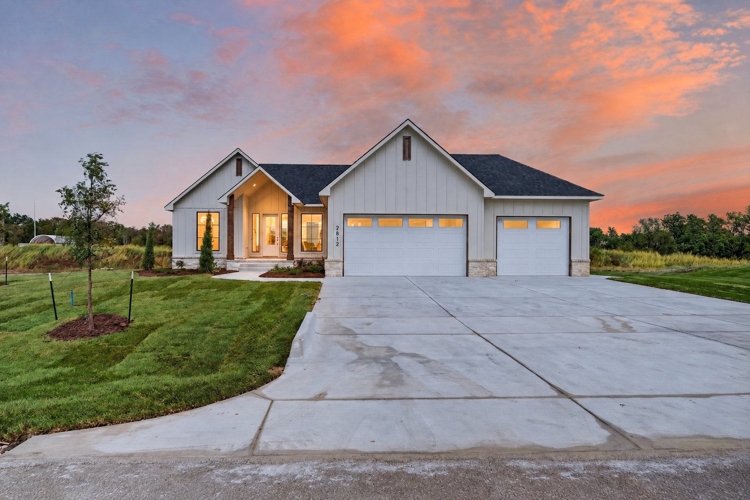 2812 E Kay St model home built by M&M Construction