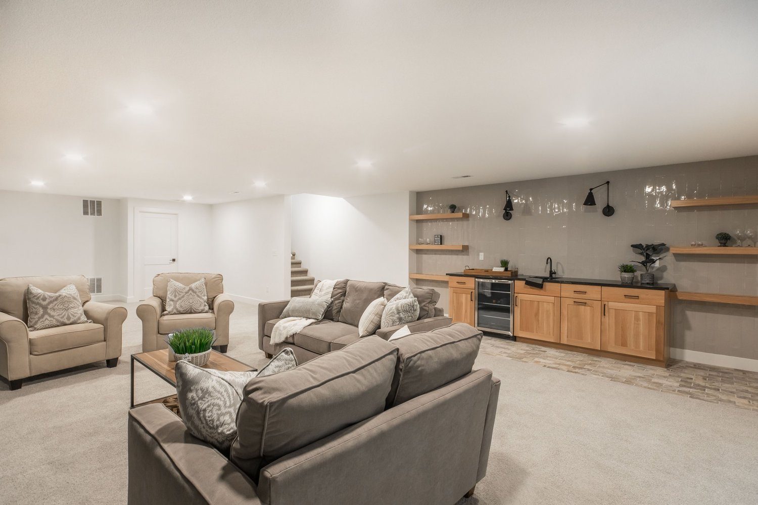 Prairie Construction — Previous Cedar Ranch model home photo 10