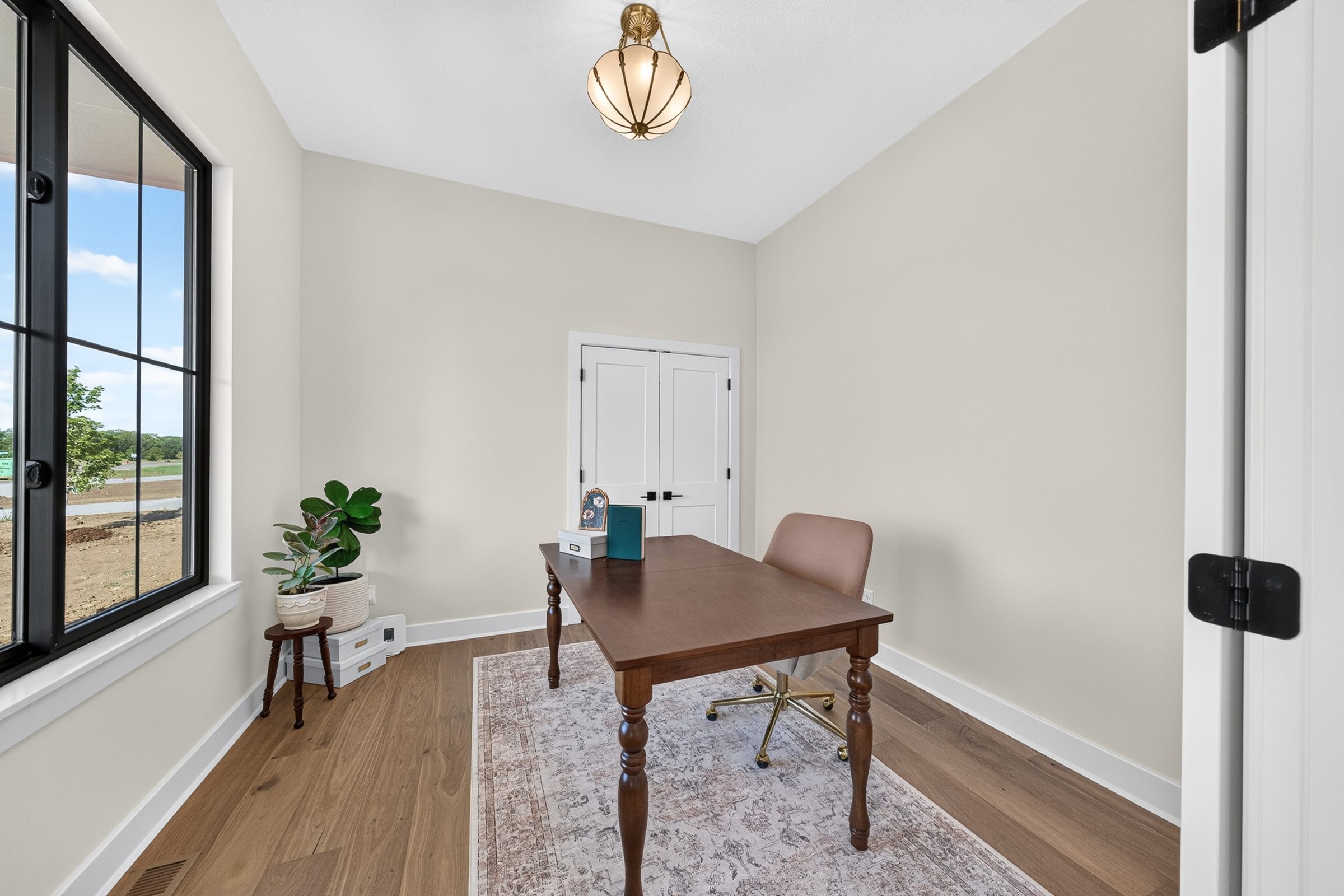 2818 E Kay St · A&E Home Builders — model home photo 6