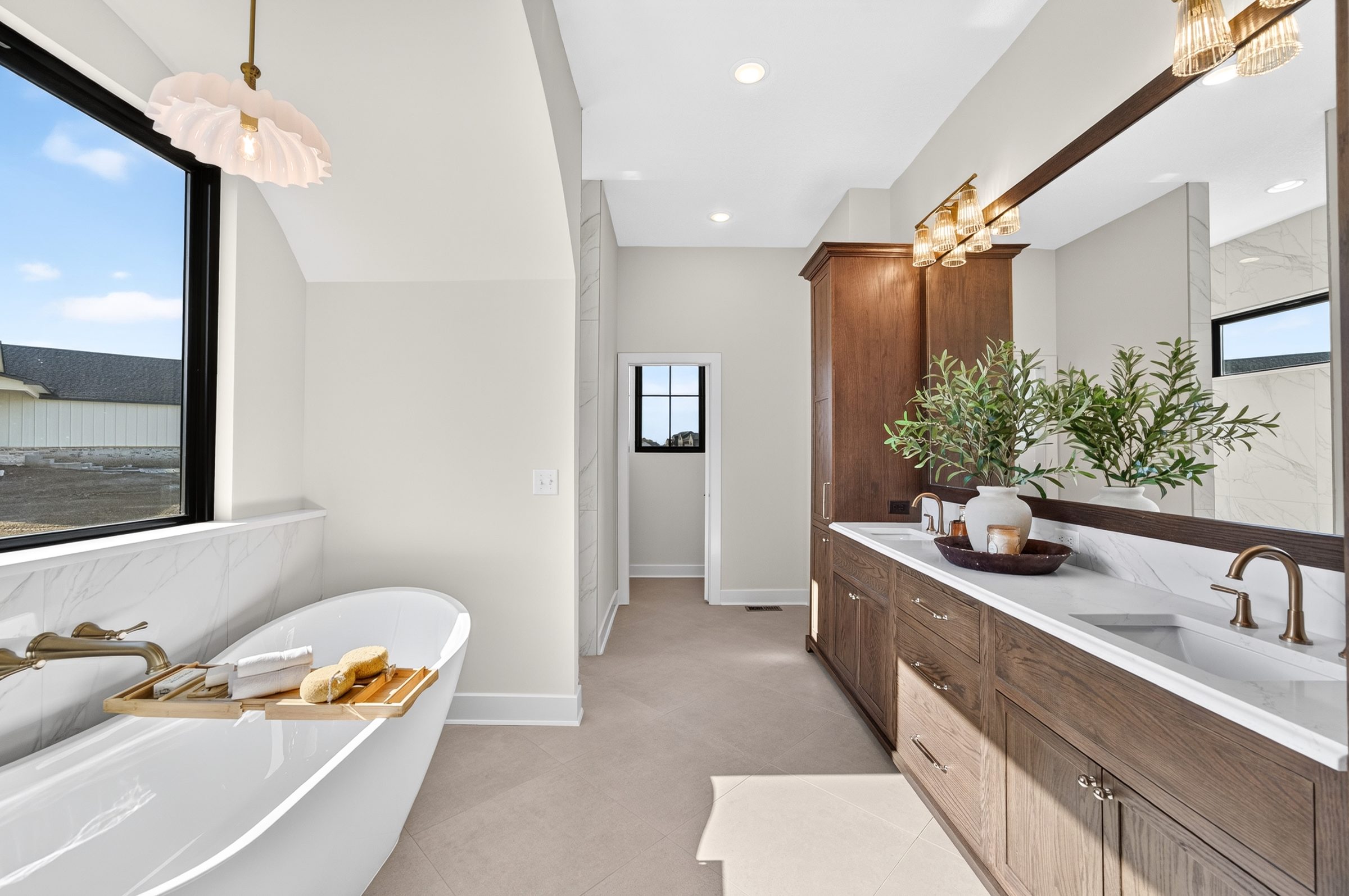 2818 E Kay St · A&E Home Builders — model home photo 14
