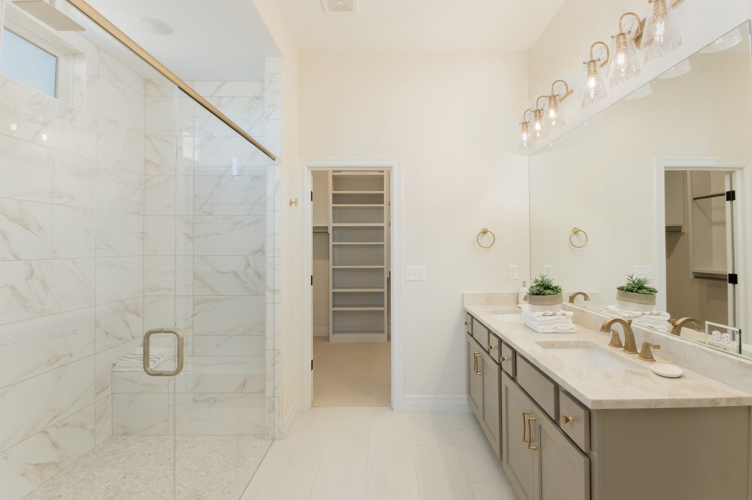 Fahsholtz Construction — Previous Cedar Ranch model home photo 9