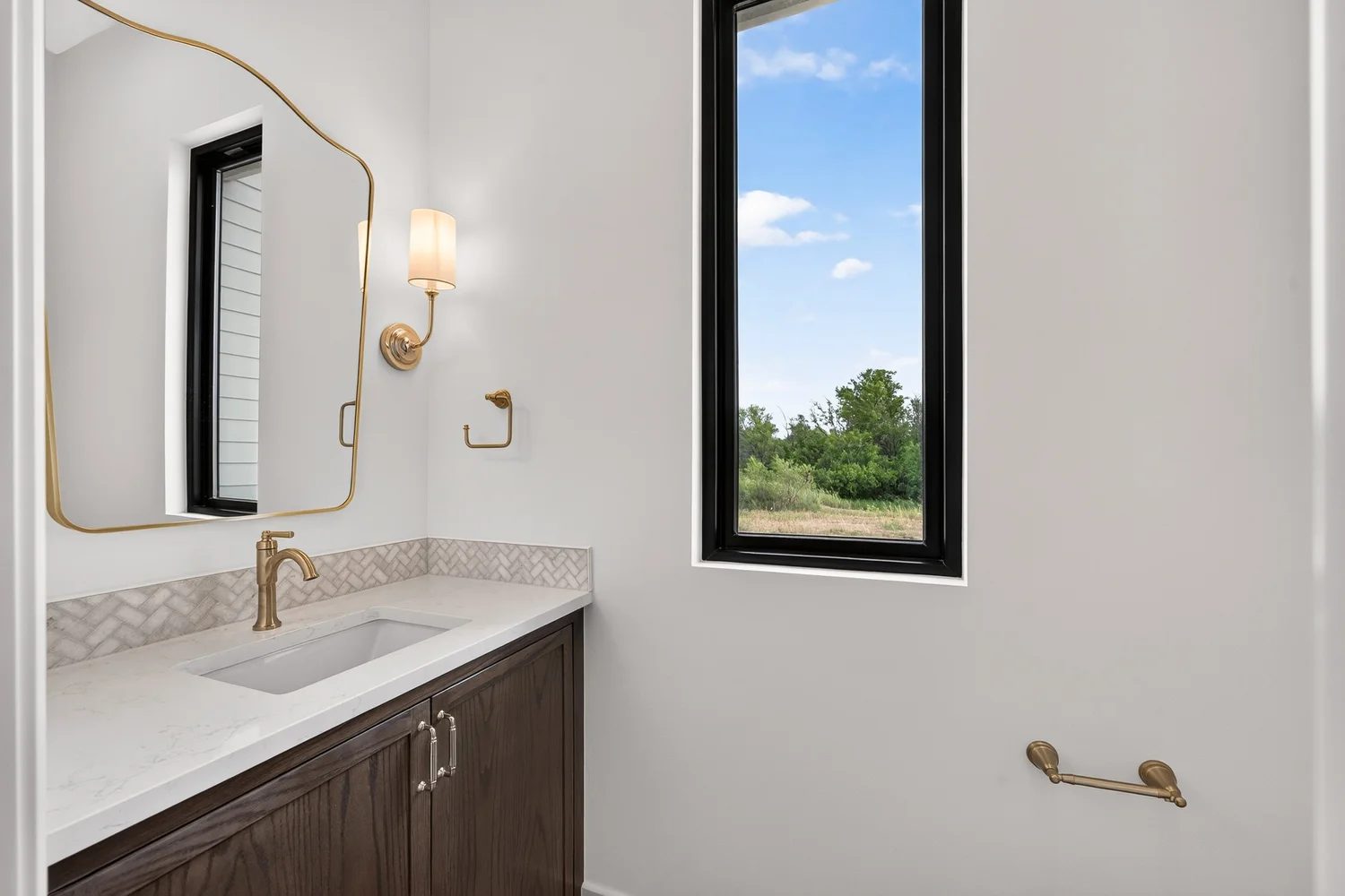 2818 E Kay St · A&E Home Builders — model home photo 35
