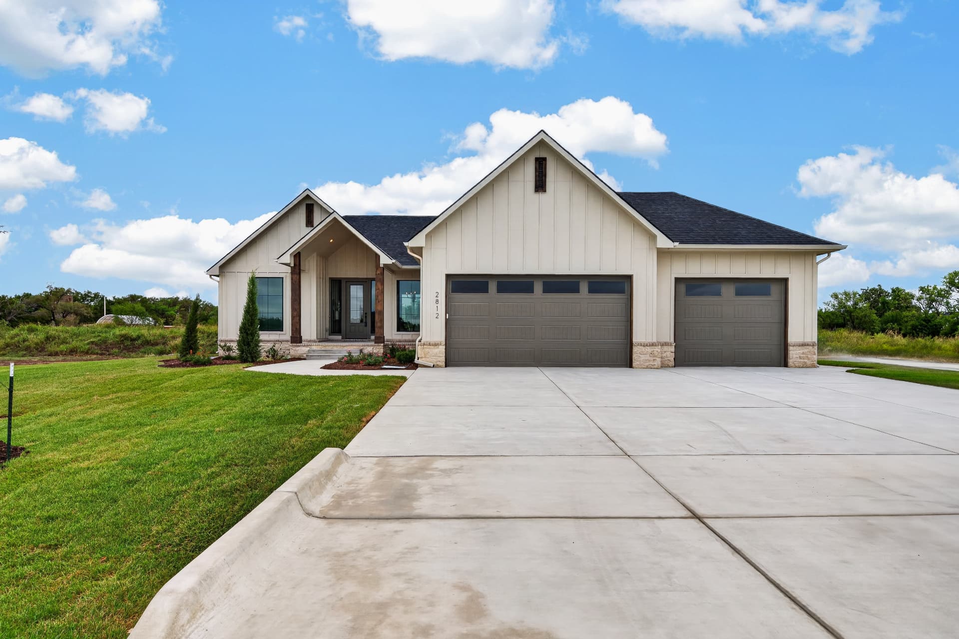2812 E Kay St model home built by M&M Construction