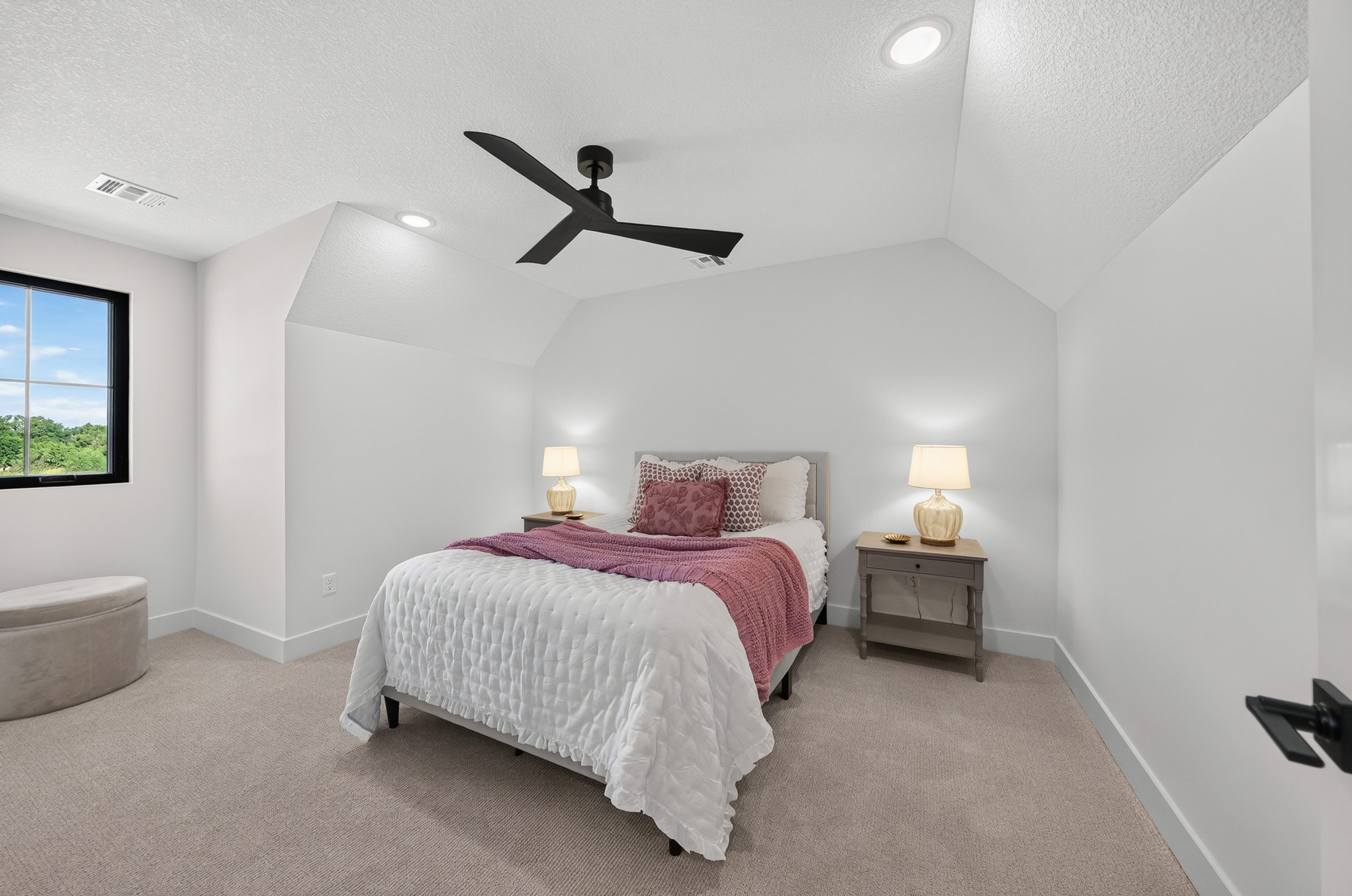 2818 E Kay St · A&E Home Builders — model home photo 38