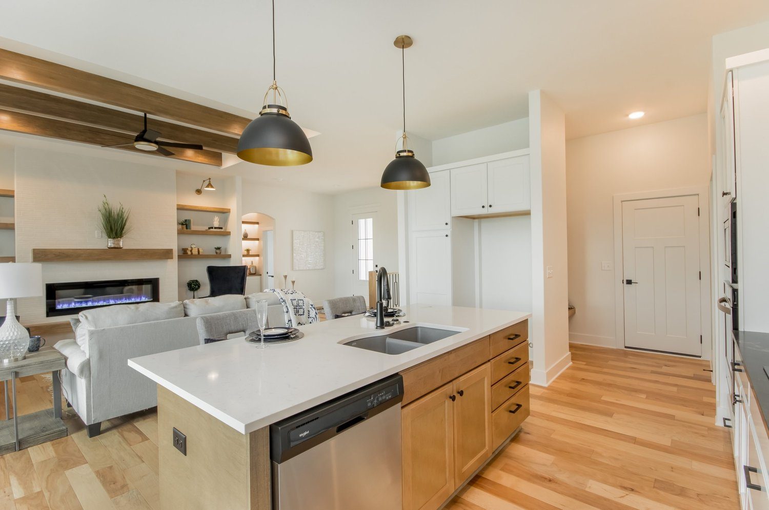 M&M Custom Construction, LLC interior 3