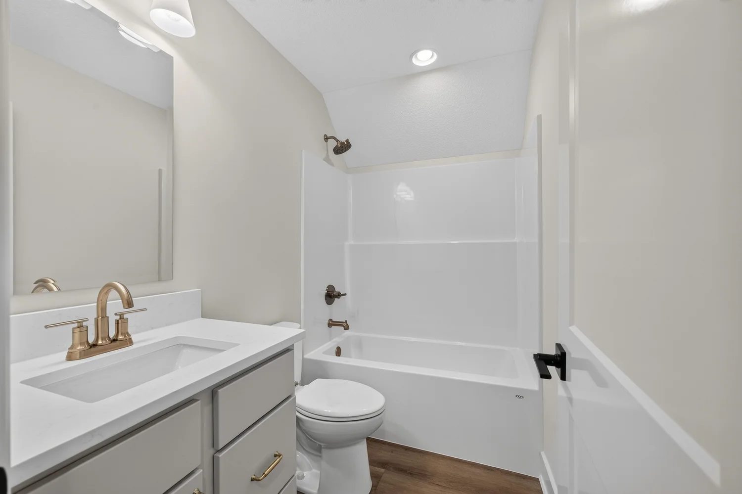 2818 E Kay St · A&E Home Builders — model home photo 38