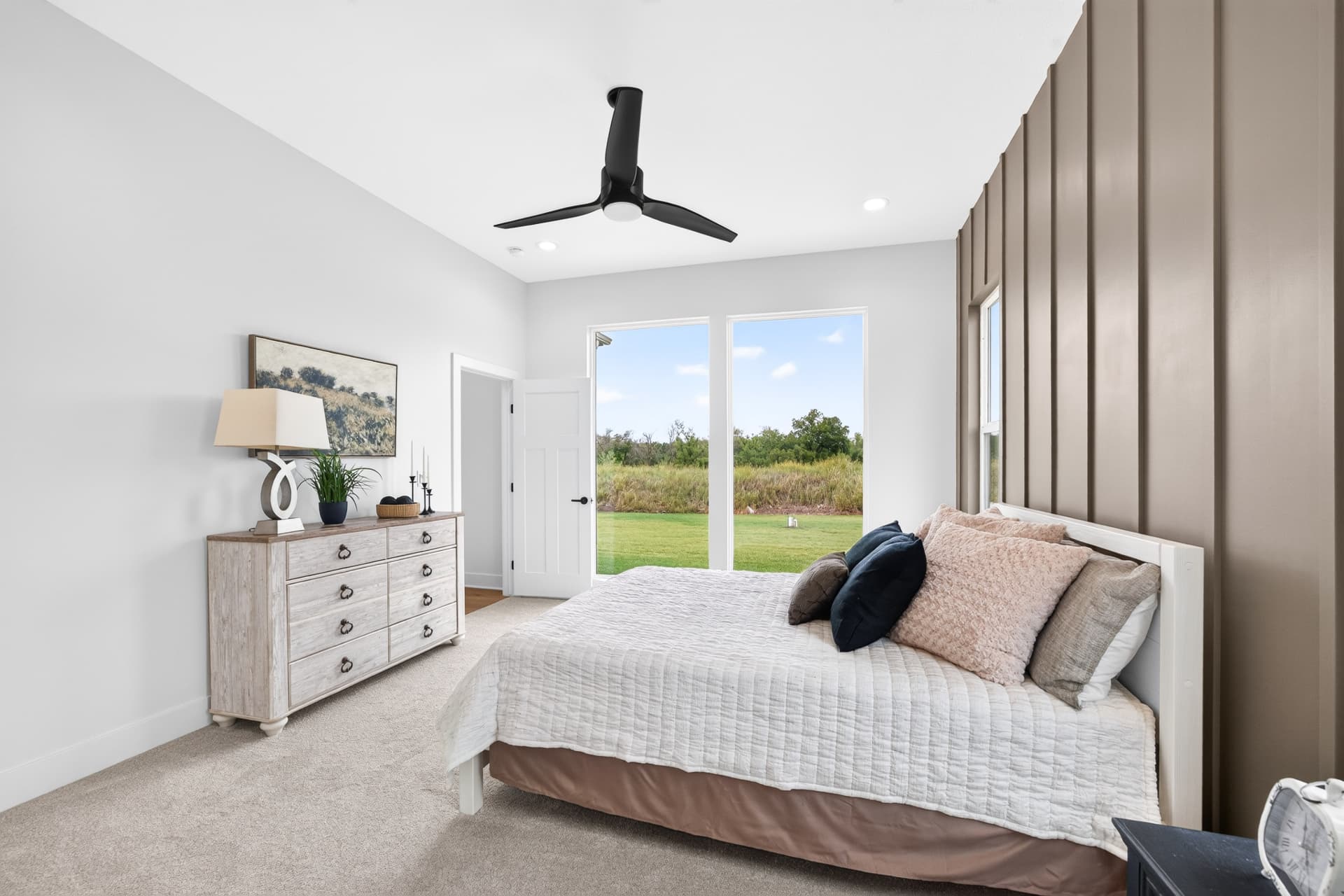 2812 E Kay St · M&M Construction — model home photo 22