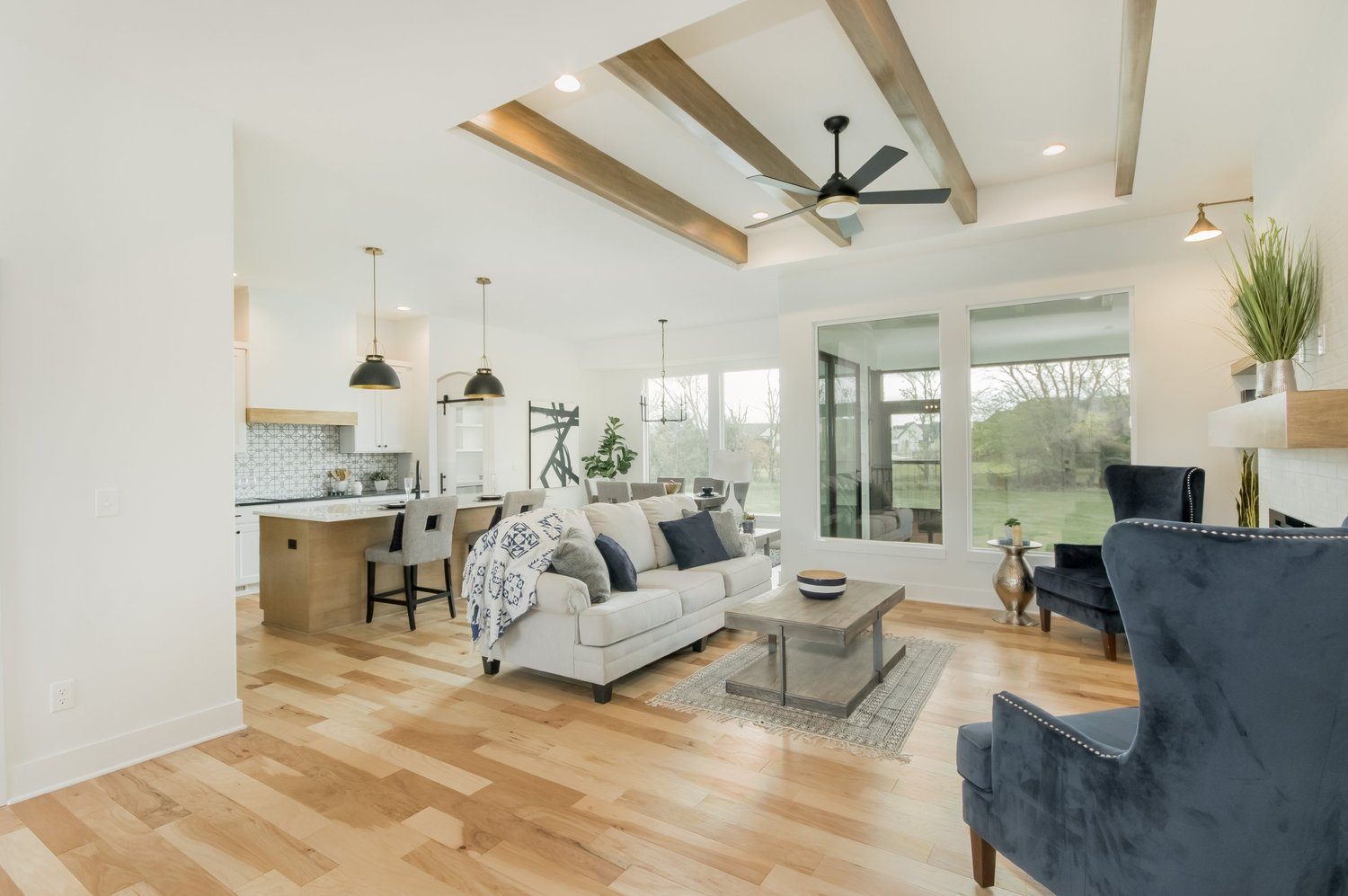 M&M Custom Construction, LLC — Previous Cedar Ranch model home photo 5