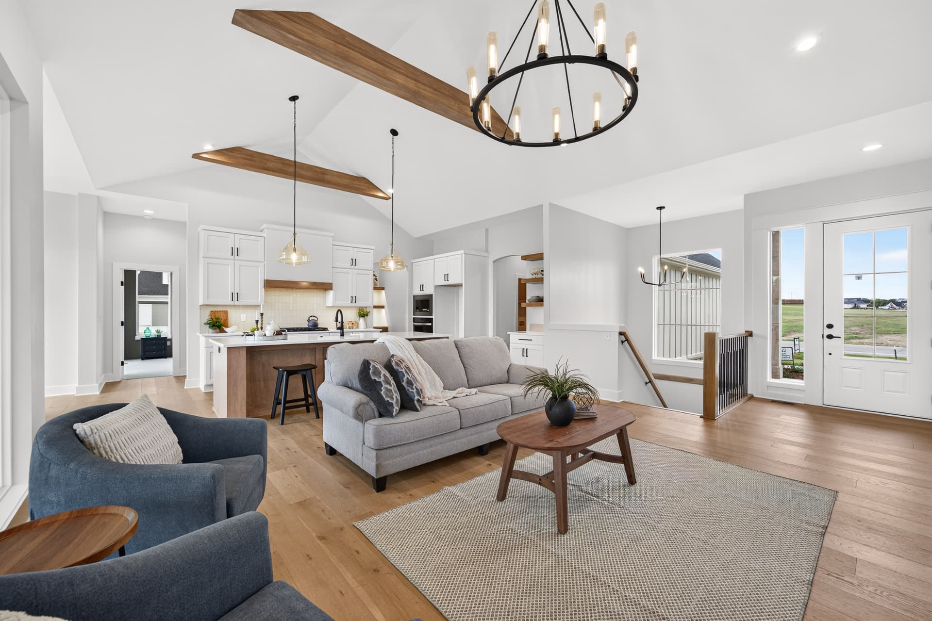 2812 E Kay St · M&M Construction — model home photo 10