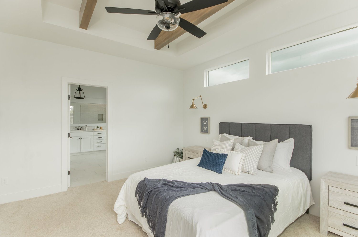 M&M Custom Construction, LLC — Previous Cedar Ranch model home photo 7