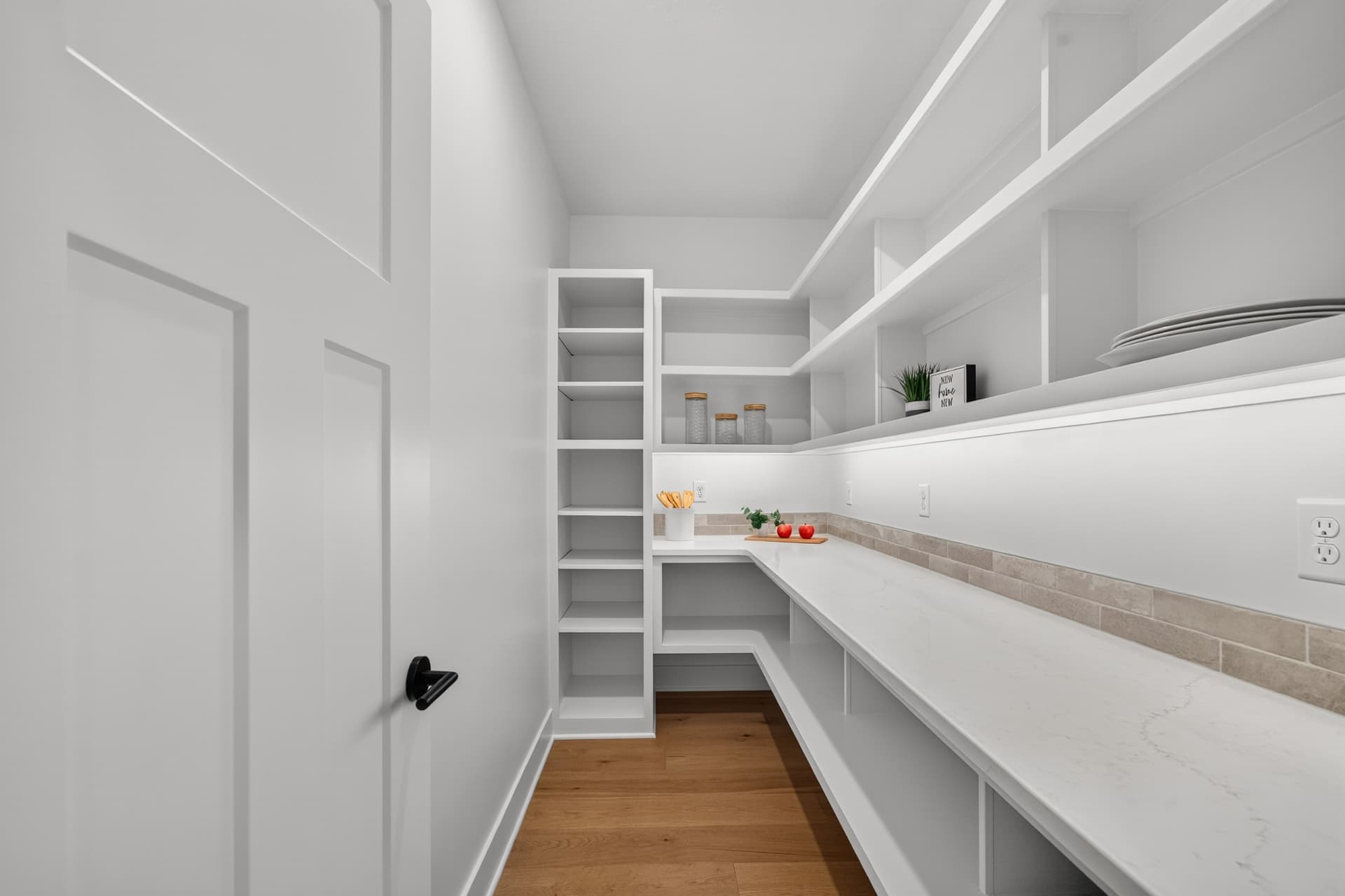 2812 E Kay St · M&M Construction — model home photo 19
