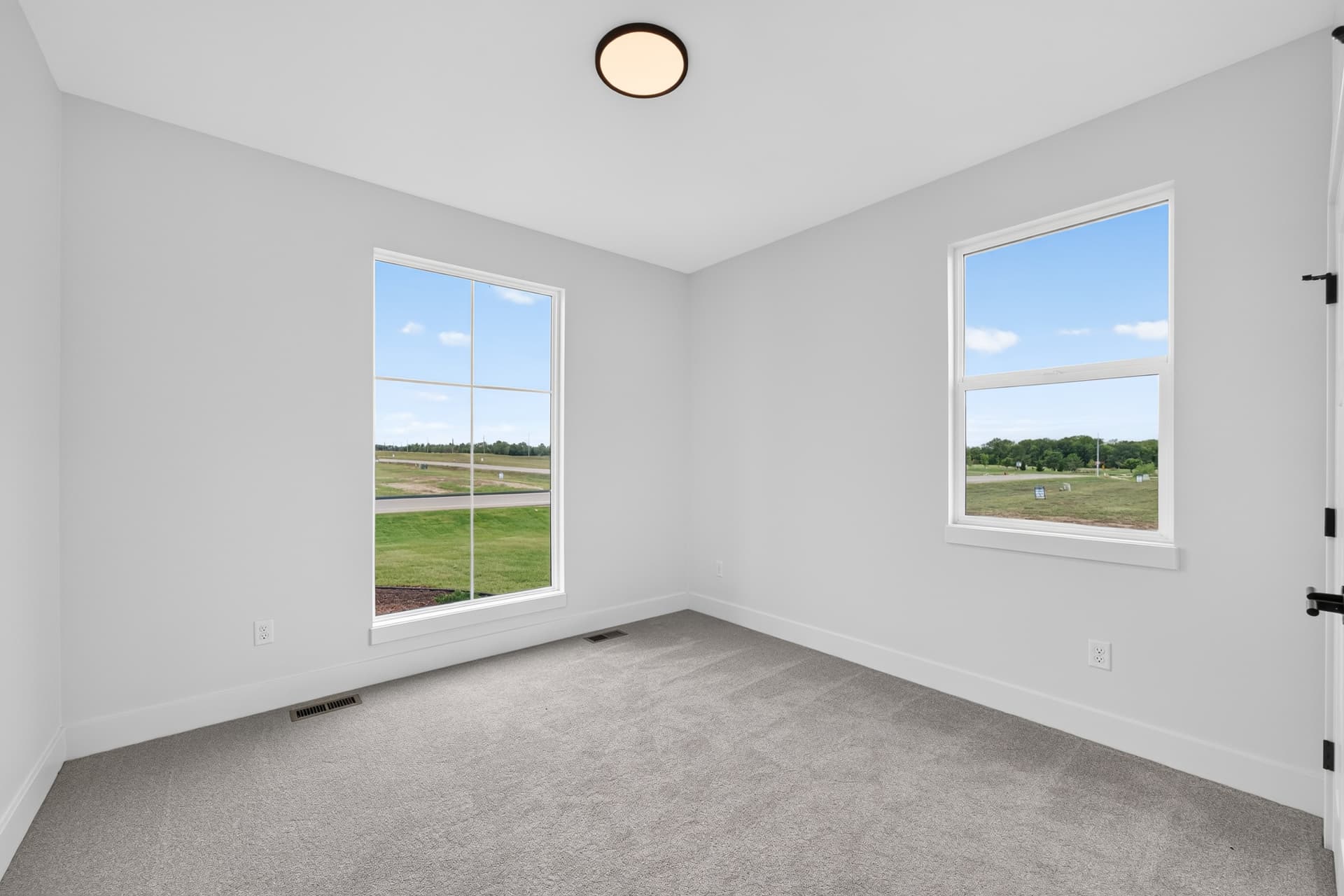 2812 E Kay St · M&M Construction — model home photo 26