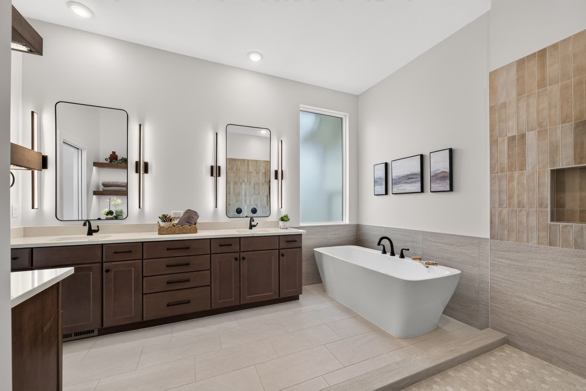 2812 E Kay St · M&M Construction — model home photo 24