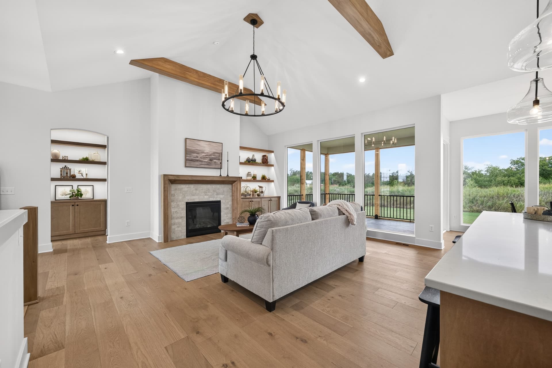 2812 E Kay St · M&M Construction — model home photo 12