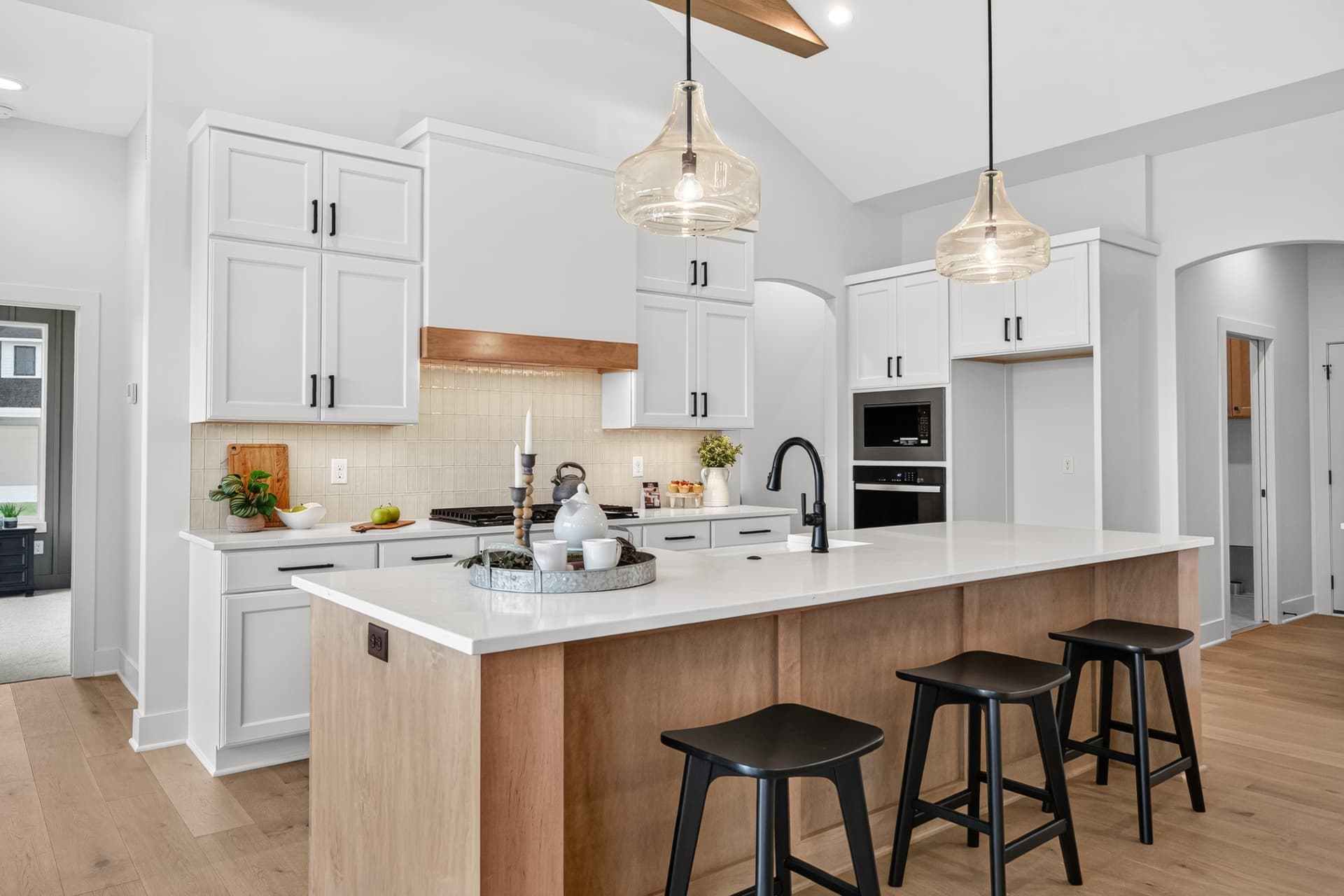 2812 E Kay St · M&M Construction — model home photo 14