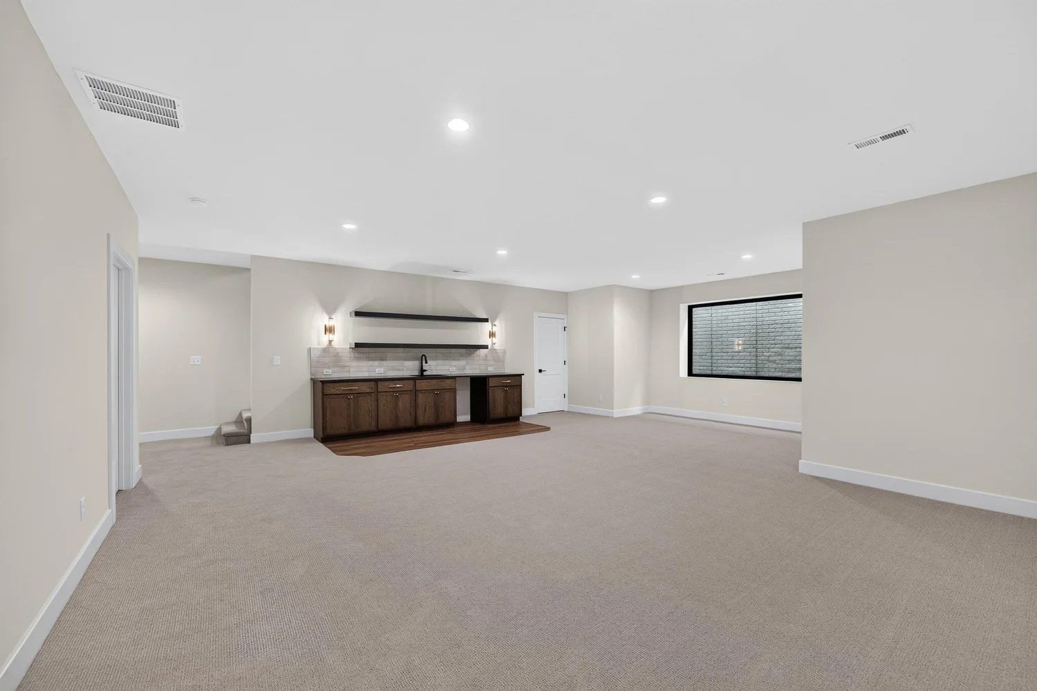2818 E Kay St · A&E Home Builders — model home photo 41
