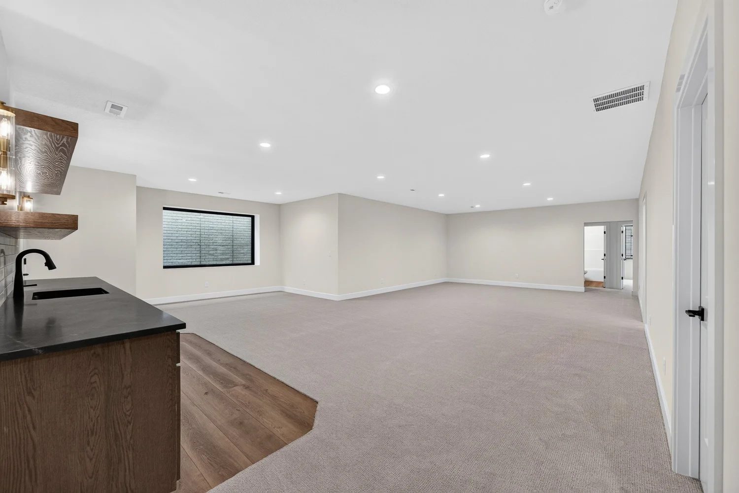 2818 E Kay St · A&E Home Builders — model home photo 40