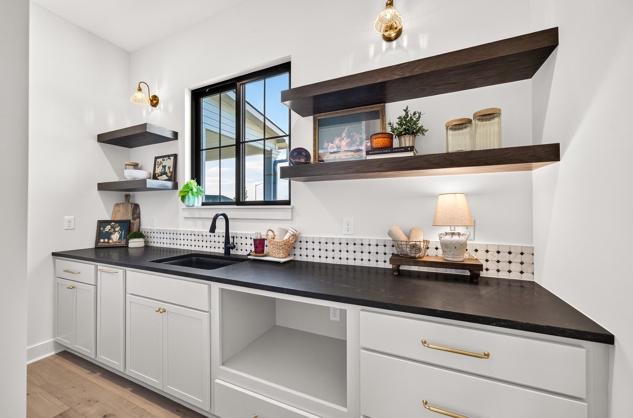 2818 E Kay St · A&E Home Builders — model home photo 31